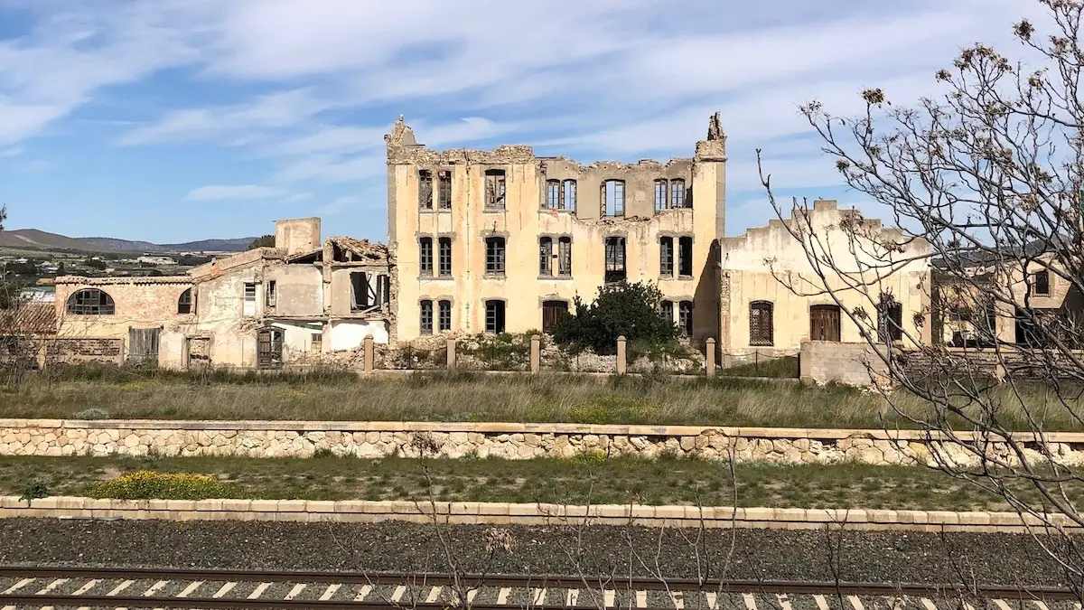 Antigua fábrica de harinas. Estación de ferrocarril de Tobarra. 30 de marzo de 2026